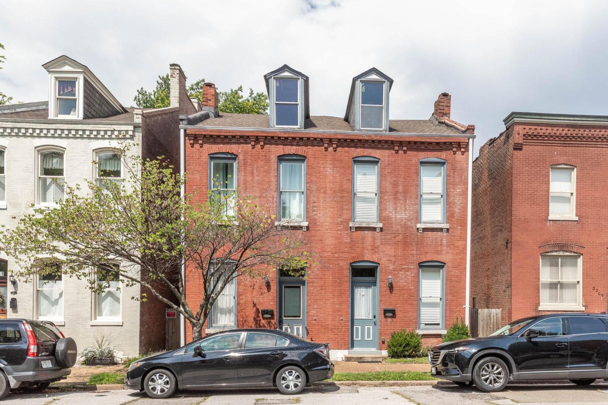 Historic Benton Park Townhome Сейнт Луис Екстериор снимка