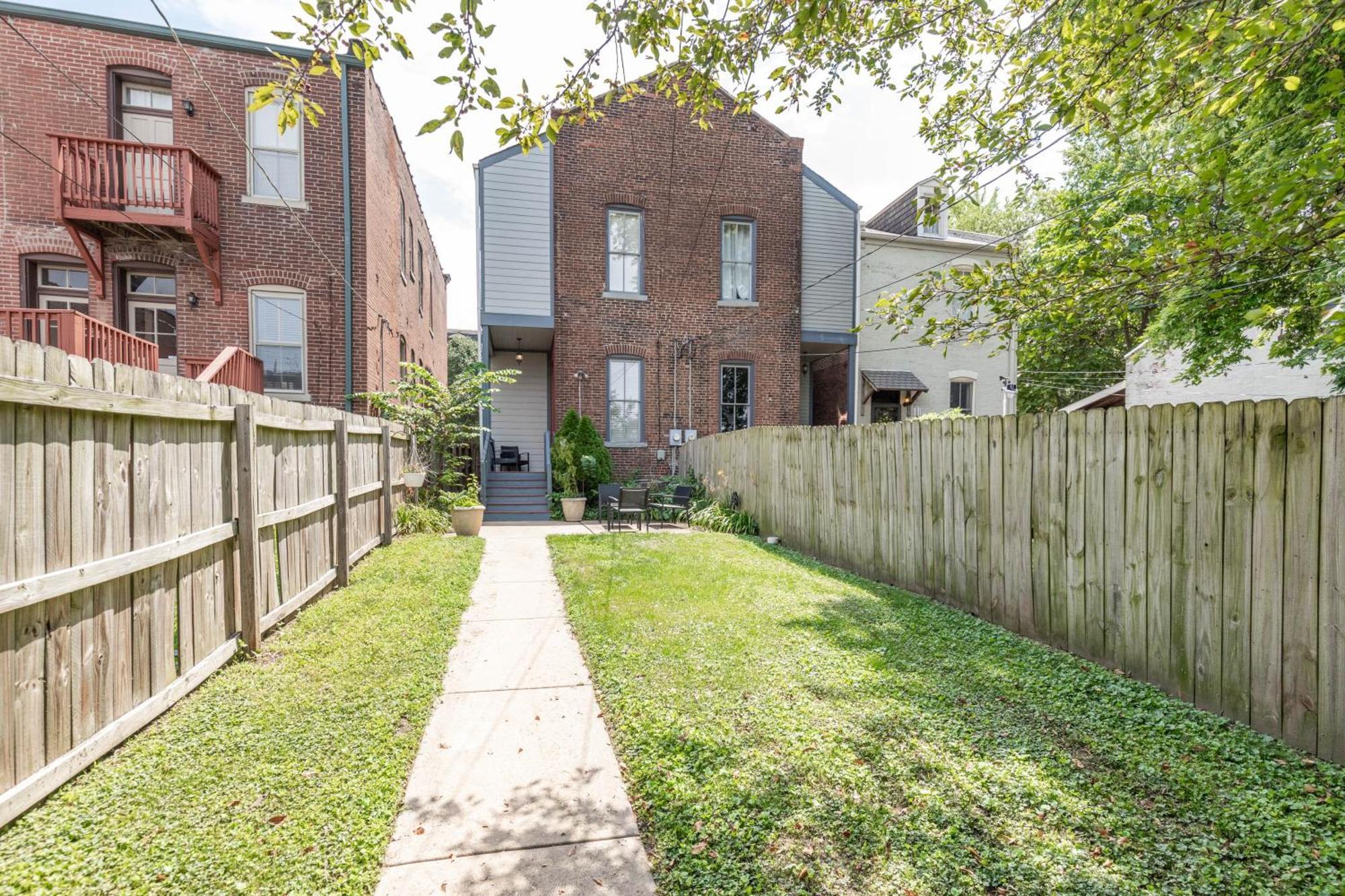 Historic Benton Park Townhome Сейнт Луис Екстериор снимка